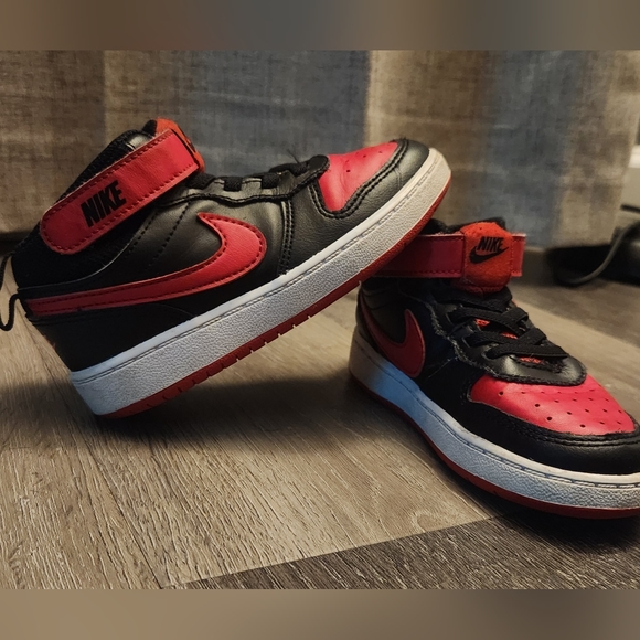 Nike Other - Nike Court Borough Mid 2 Black and red size 9c